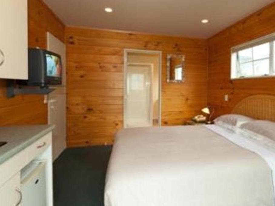 Pauanui Pines Motor Lodge Esterno foto