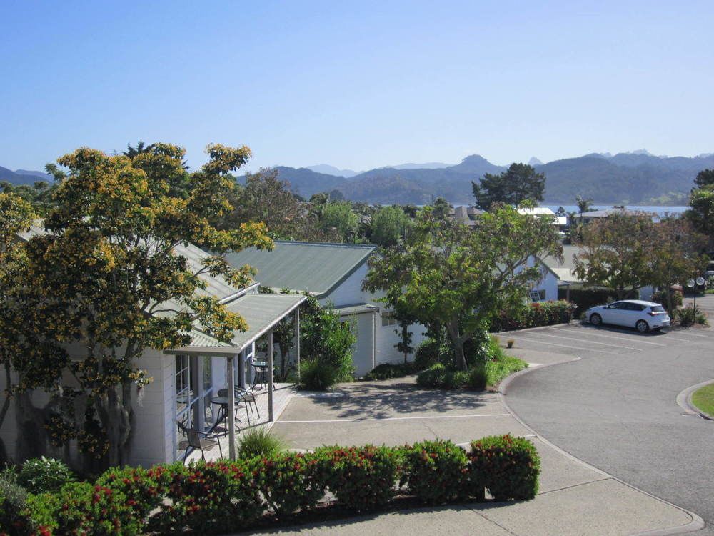 Pauanui Pines Motor Lodge Esterno foto